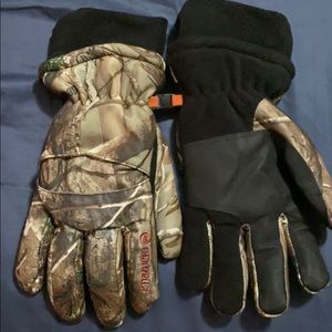 Manzella Camo Gloves